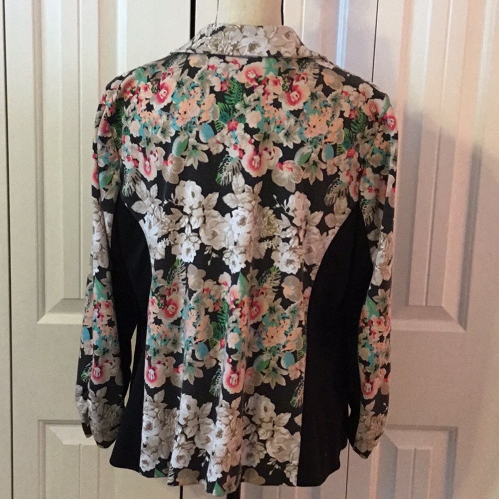 Floral Jacket - Picture 4 of 6